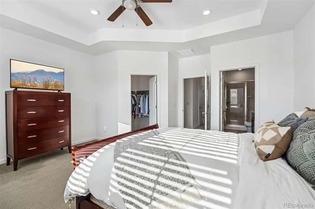 2092 S Upham Way Denver CO 80227