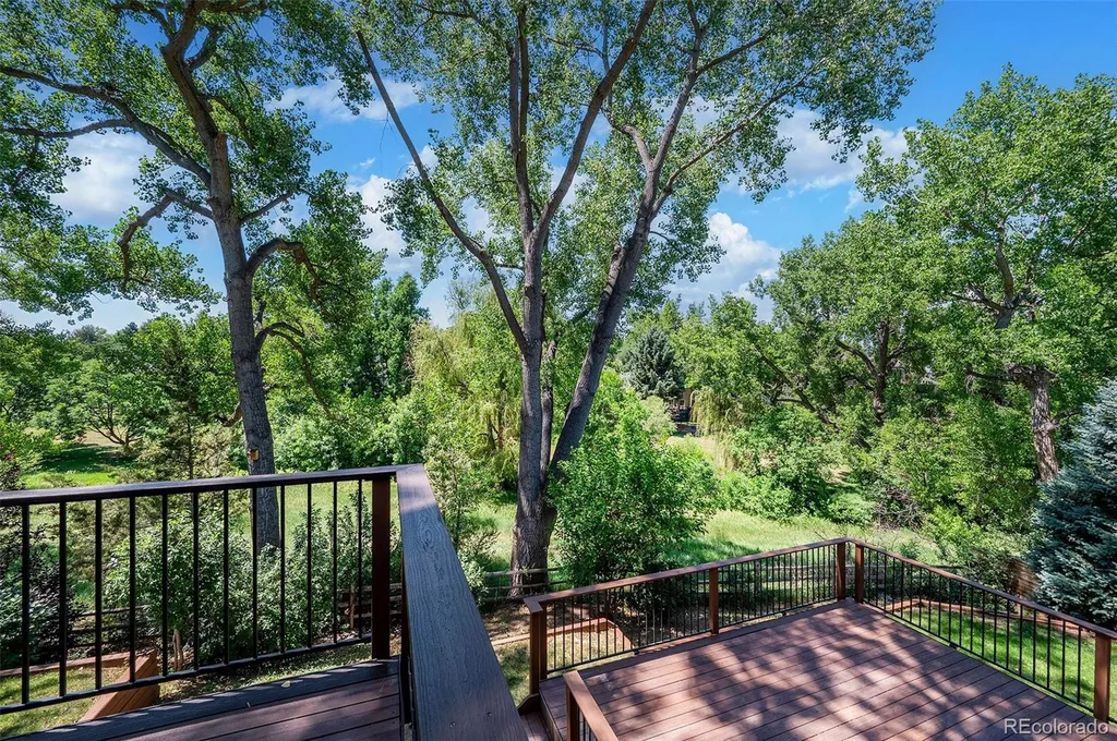 2434 Park Lane Littleton CO 80120