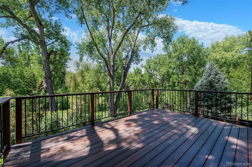 2434 Park Lane Littleton CO 80120