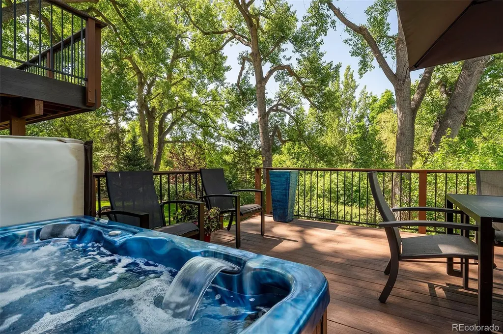 2434 Park Lane Littleton CO 80120