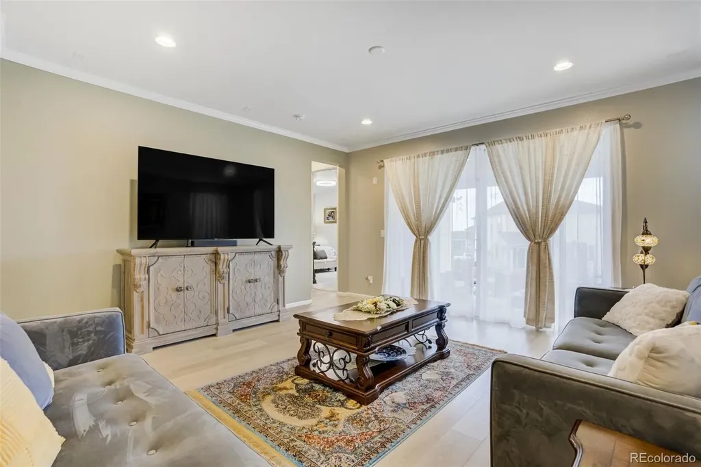 5689 Mammoth Lane Colorado Springs CO 80927
