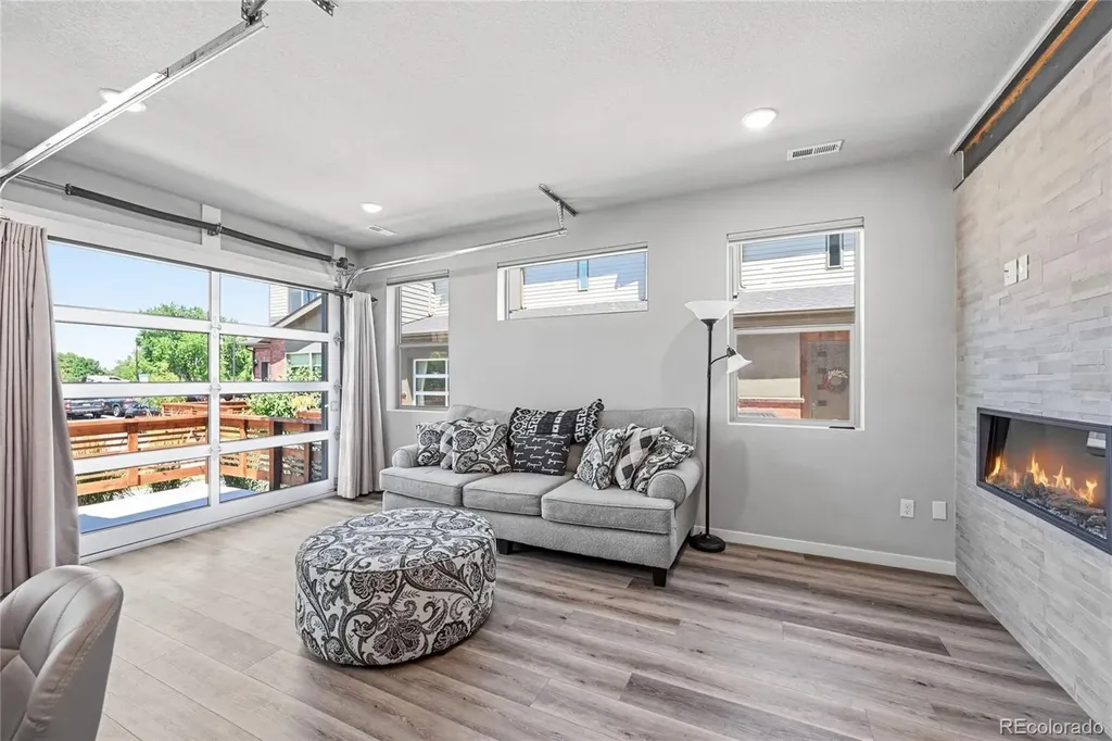 4045 S Teller Street Denver CO 80235