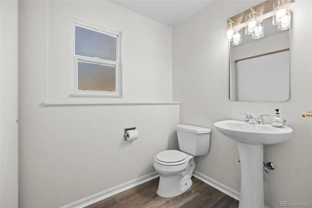 8603 E Dillard Place Denver CO 80231