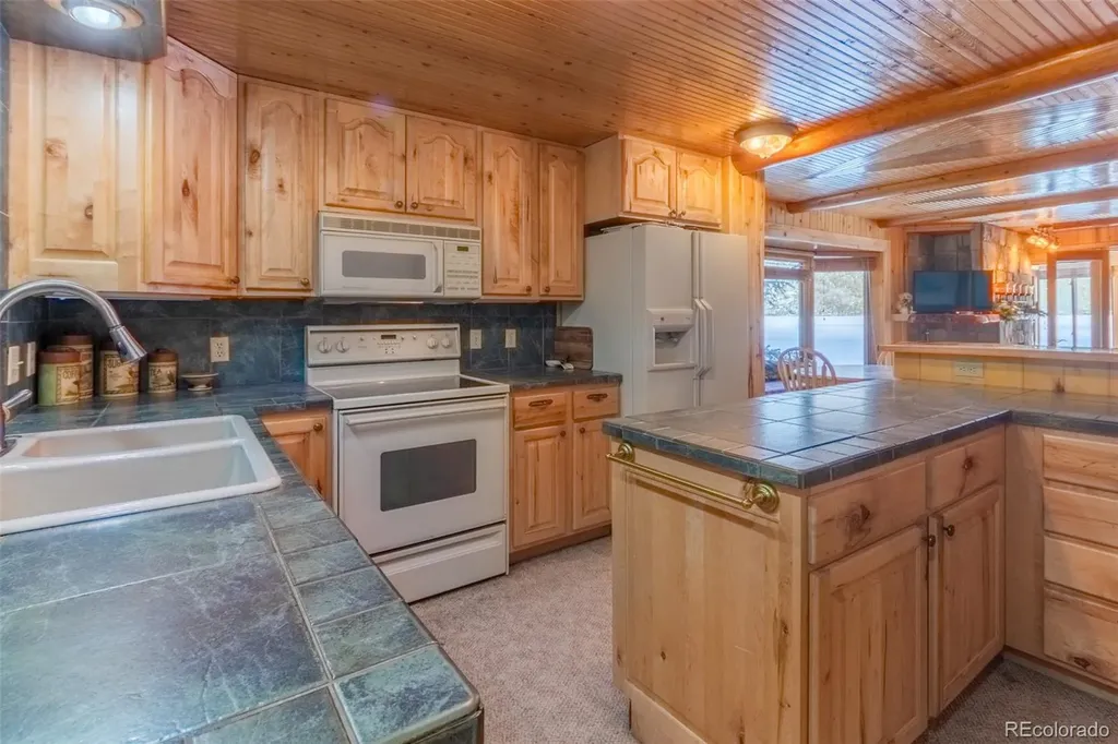 12906 Us Highway 34 Grand Lake CO 80447