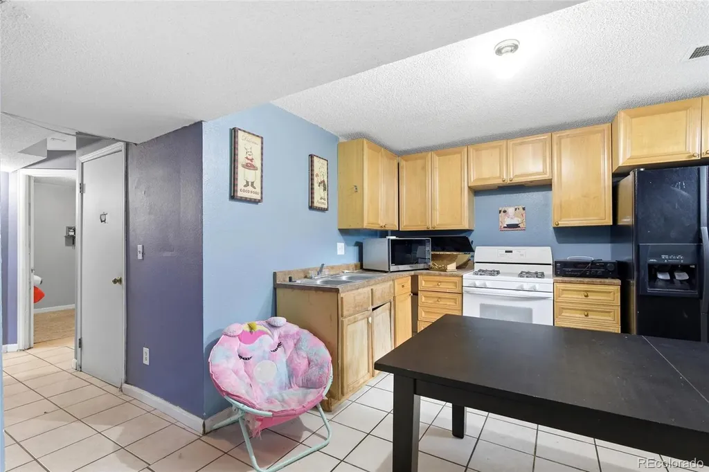 12234 E Berkeley Place Denver CO 80239