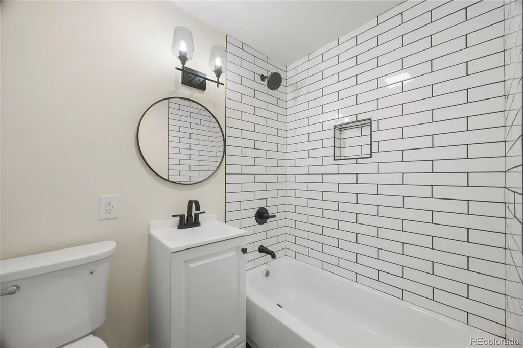 6710 S Clermont Street Littleton CO 80122