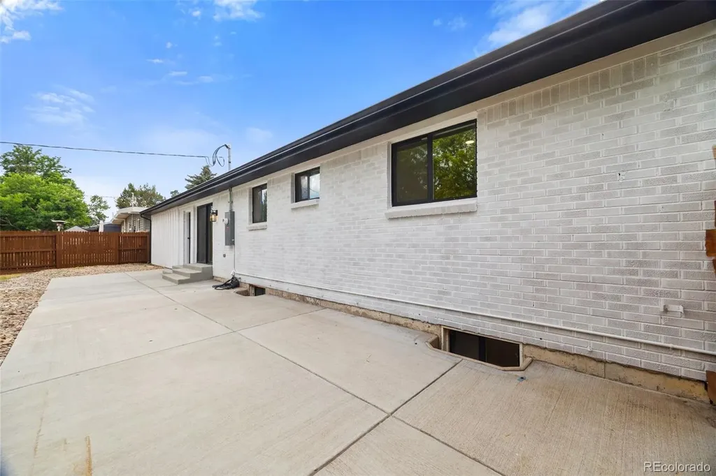 6710 S Clermont Street Littleton CO 80122