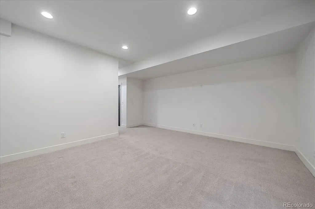 879 30th Street Denver CO 80205
