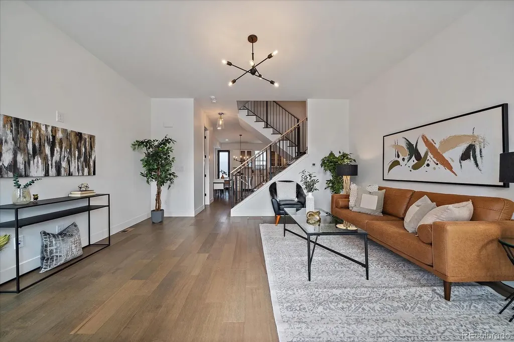 879 30th Street Denver CO 80205