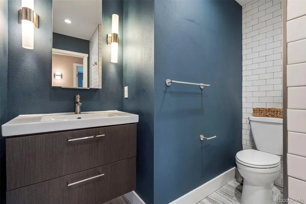 6927 Newcombe Street Arvada CO 80004