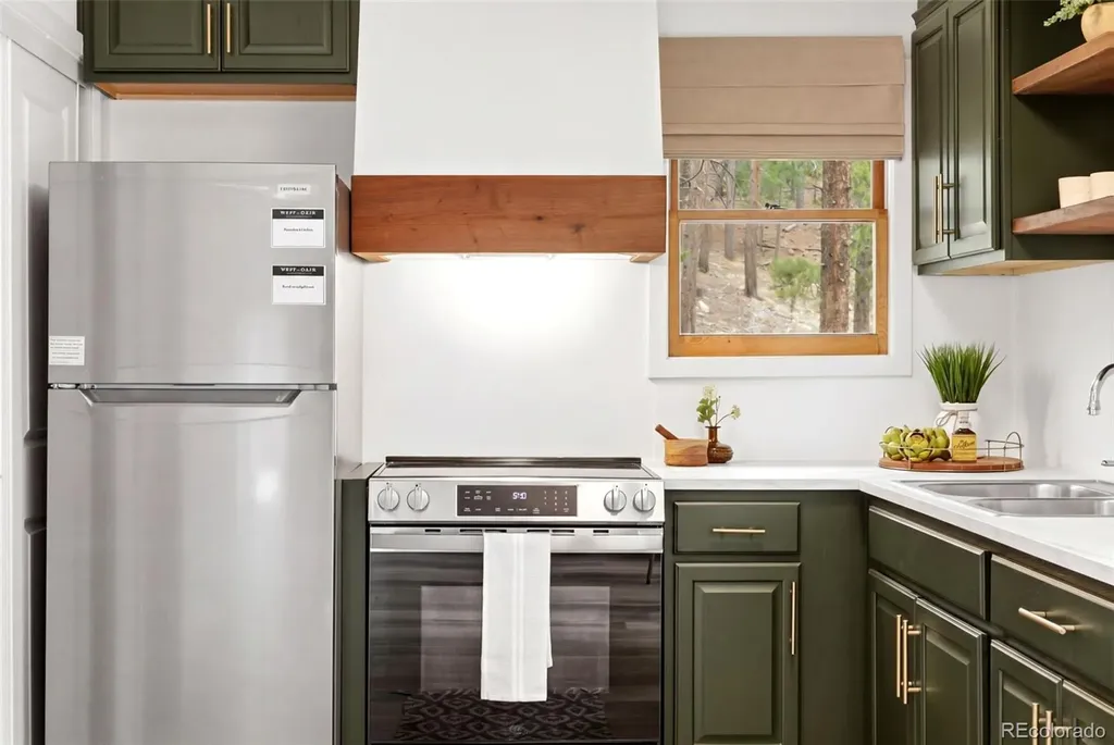 154 Apache Road Evergreen CO 80439