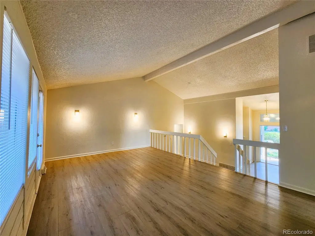 4640 S Akron Street Englewood CO 80111