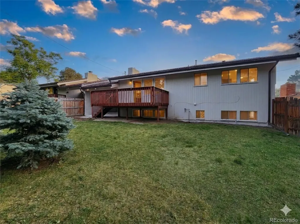 4640 S Akron Street Englewood CO 80111