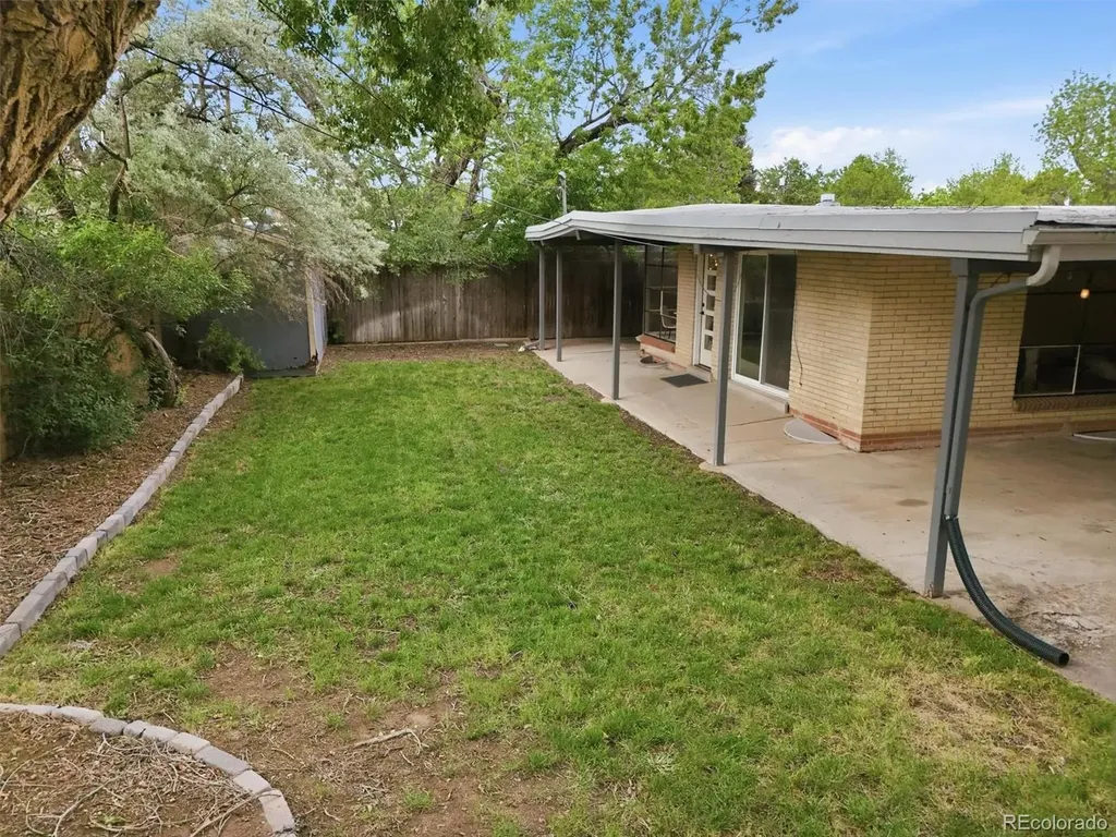 1317 S Chase Street Lakewood CO 80232