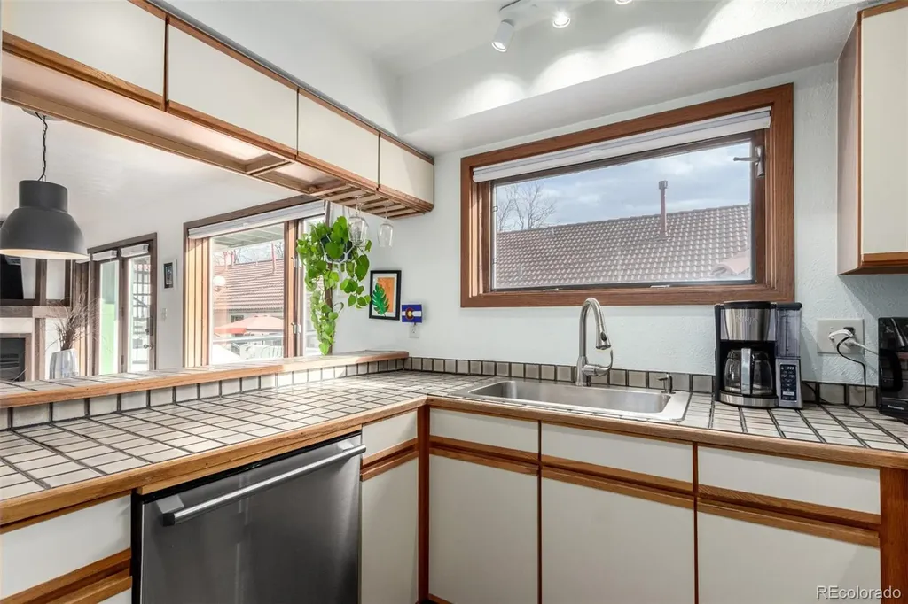704 N Pearl Street Denver CO 80203