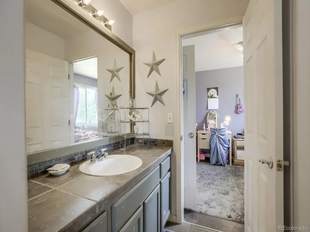 565 Arbor Drive Lafayette CO 80026
