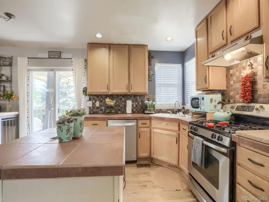 565 Arbor Drive Lafayette CO 80026