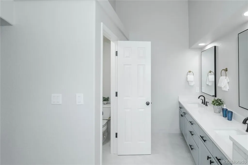 3036 White Oak Lane Littleton CO 80129