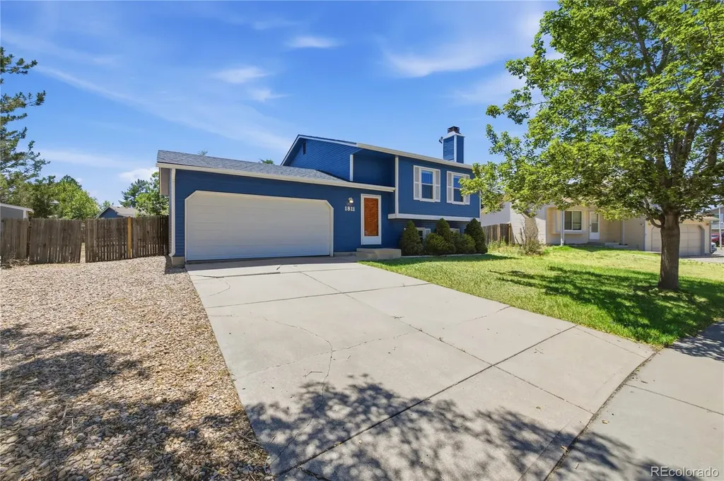 1811 S Fundy Way Aurora CO 80017
