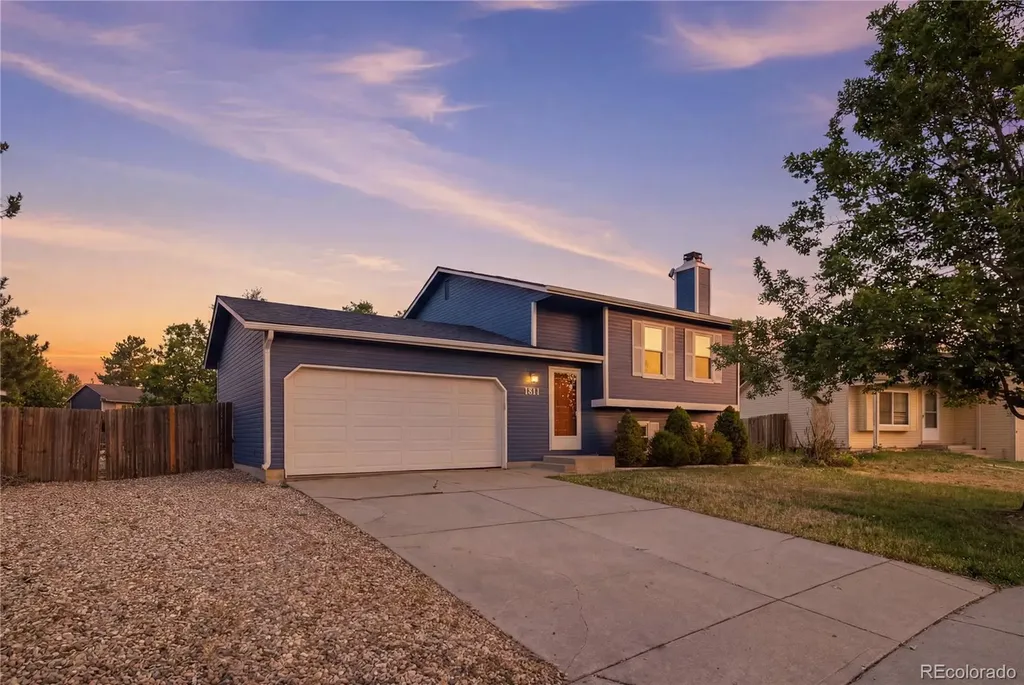 1811 S Fundy Way Aurora CO 80017