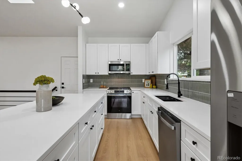 8656 W 84th Circle Arvada CO 80005
