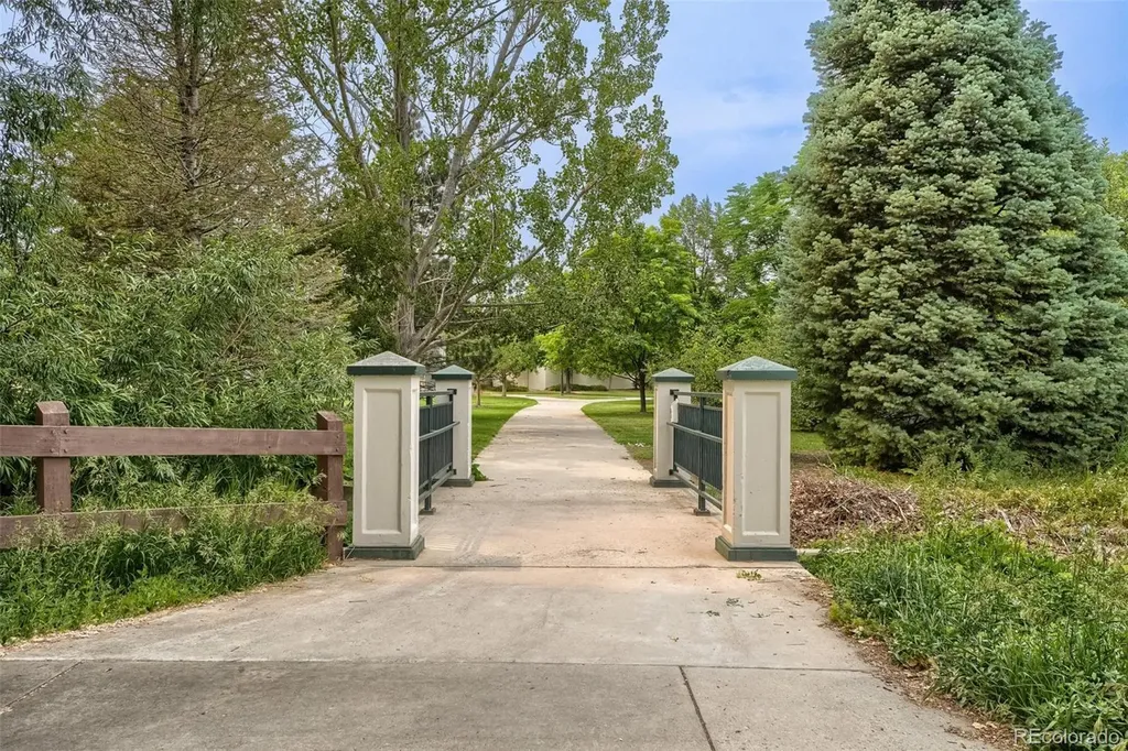 4899 S Dudley Street Littleton CO 80123
