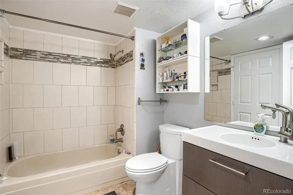 4899 S Dudley Street Littleton CO 80123