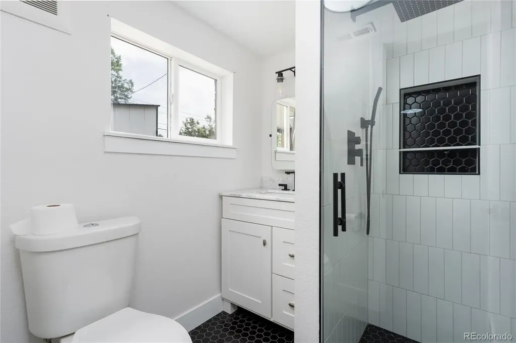 532 Galena Street Aurora CO 80010