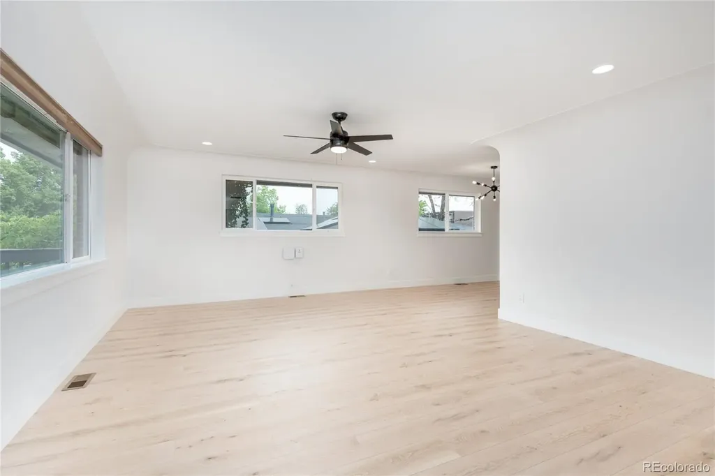 532 Galena Street Aurora CO 80010