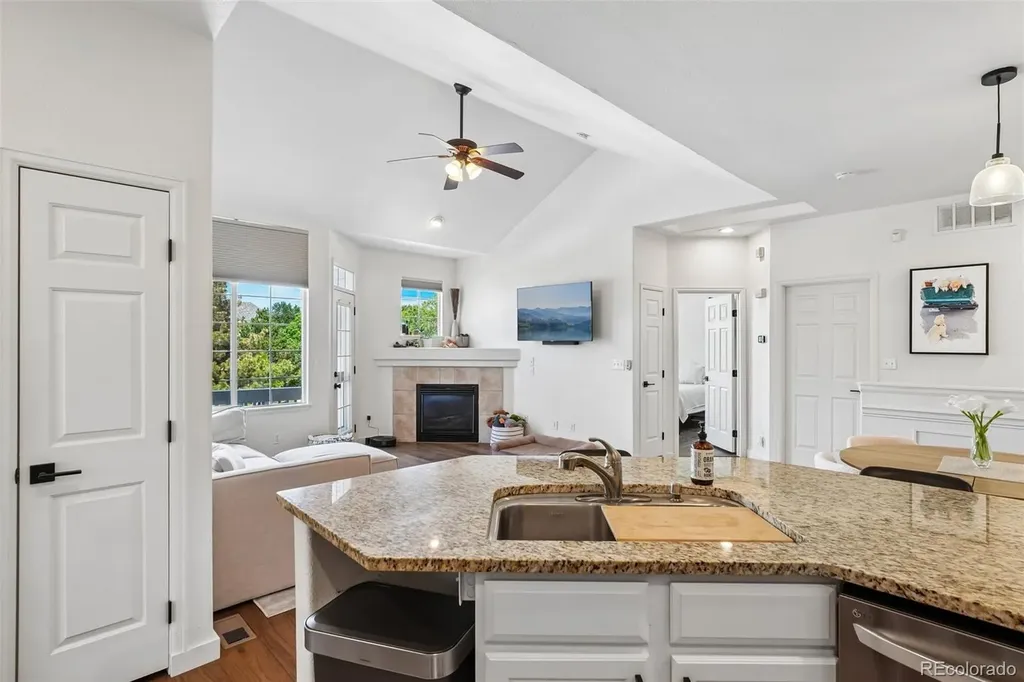 9465 Carlyle Park Place Highlands Ranch CO 80129