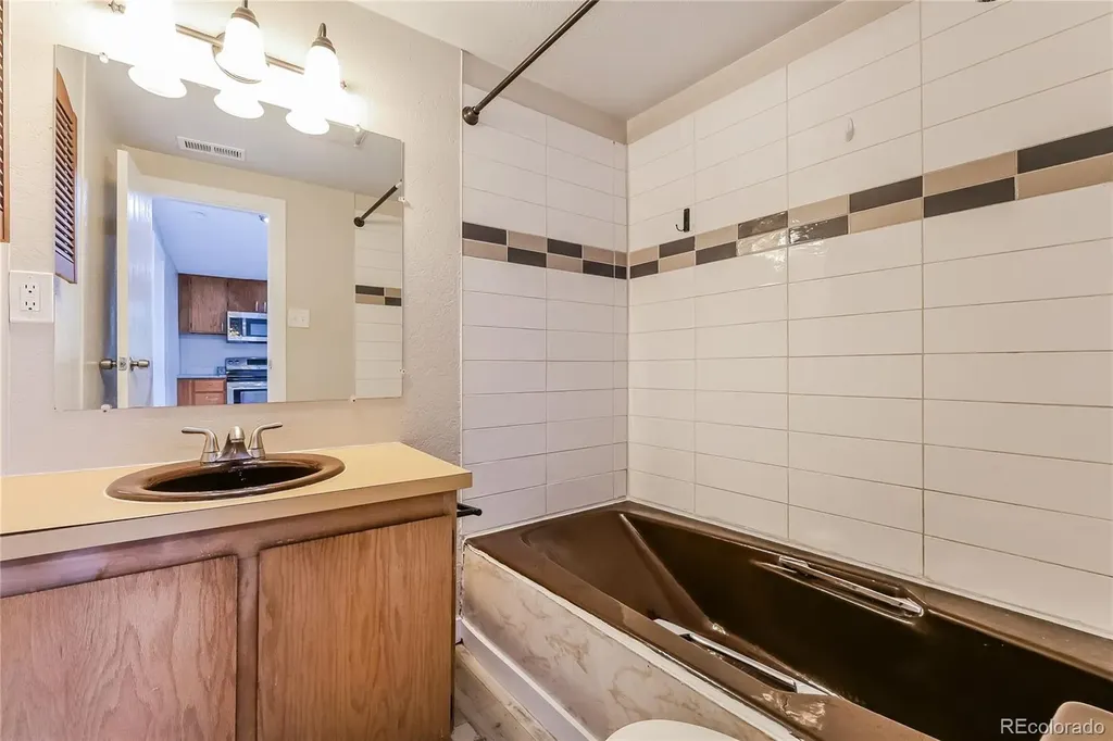 142 S Xavier Street Denver CO 80219