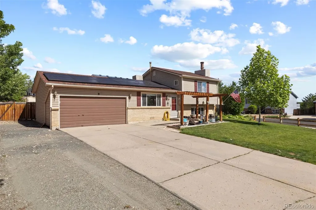 10429 Owens Circle Broomfield CO 80021
