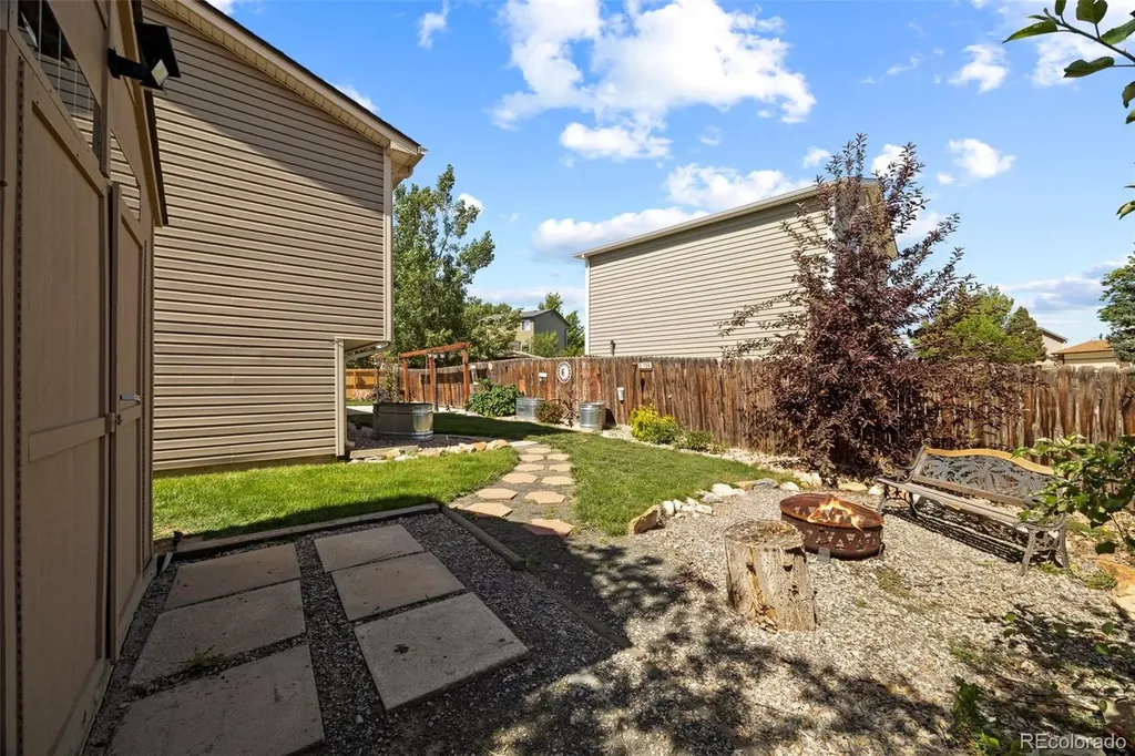 10429 Owens Circle Broomfield CO 80021