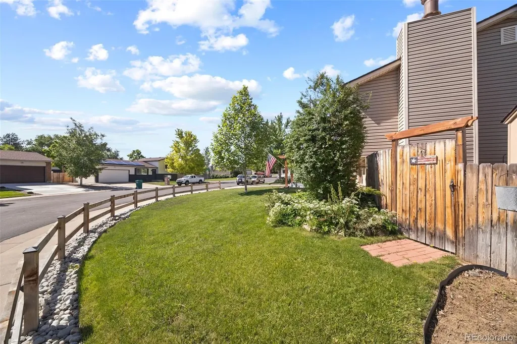 10429 Owens Circle Broomfield CO 80021