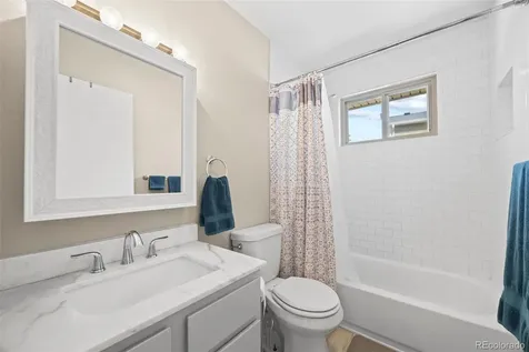 10429 Owens Circle Broomfield CO 80021