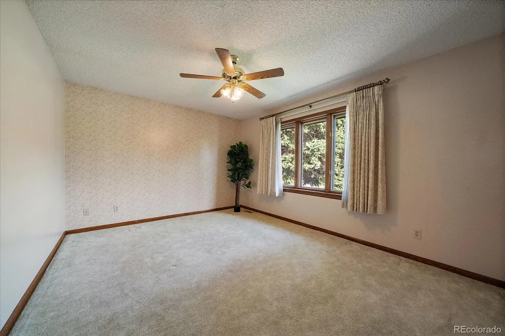 2618 Beech Circle Longmont CO 80503