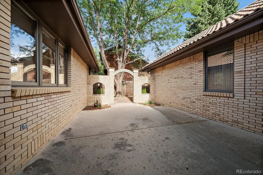 2618 Beech Circle Longmont CO 80503