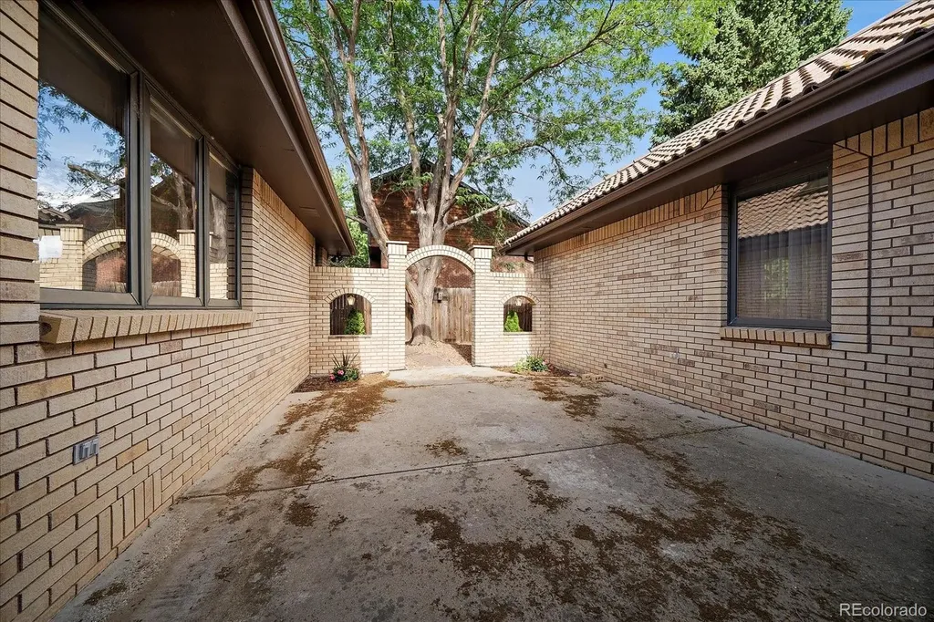 2618 Beech Circle Longmont CO 80503