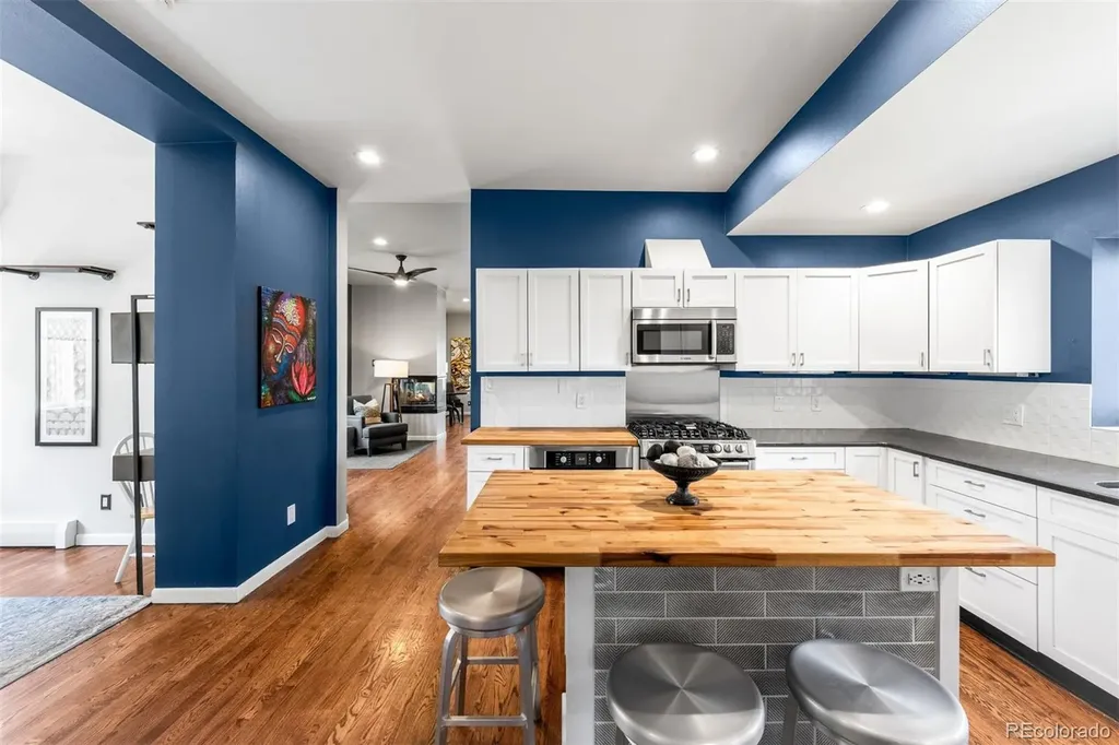 52 N Lincoln Street Denver CO 80203
