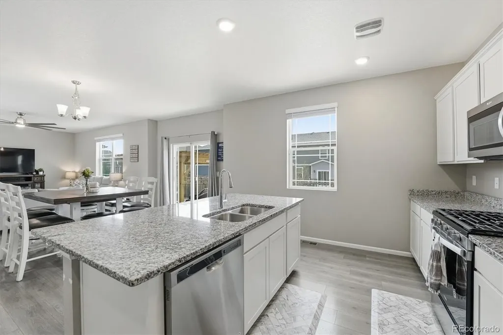 6047 N Halifax Court Aurora CO 80019