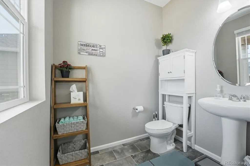 6047 N Halifax Court Aurora CO 80019
