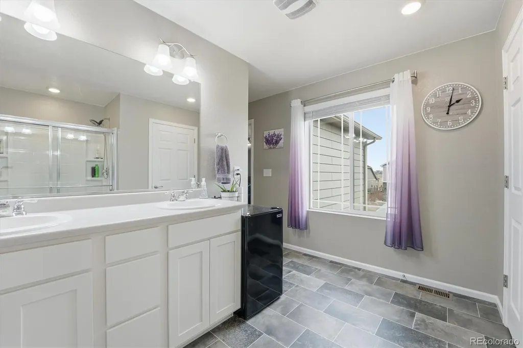 6047 N Halifax Court Aurora CO 80019
