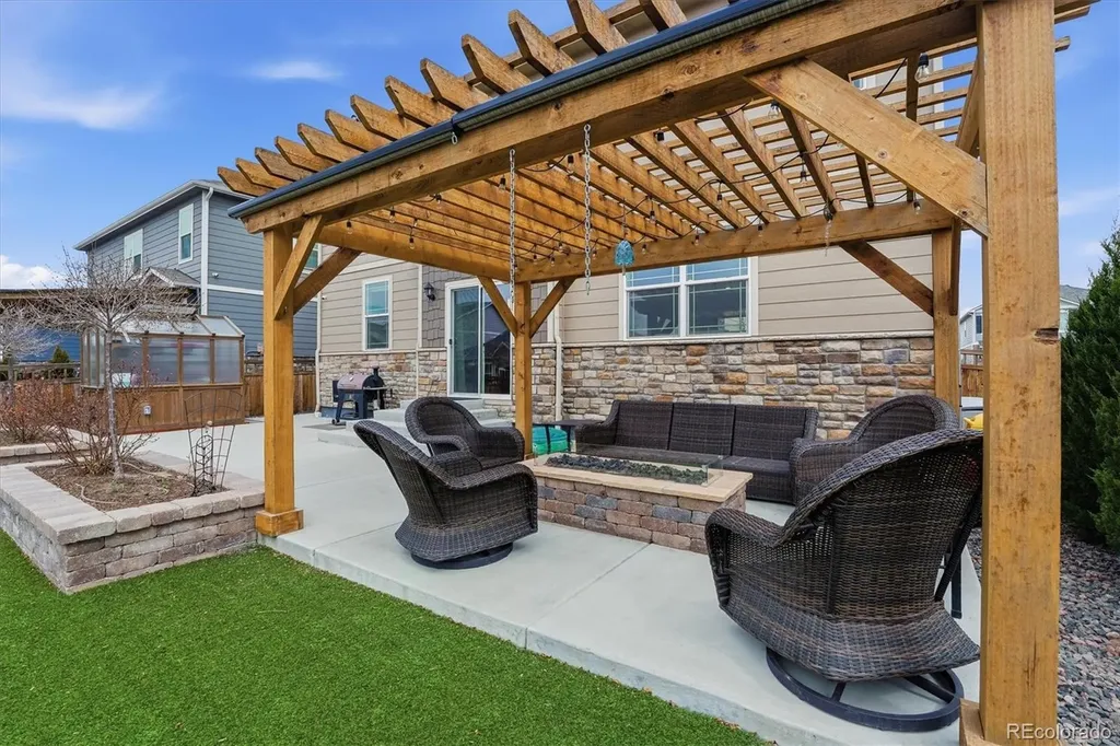 6047 N Halifax Court Aurora CO 80019