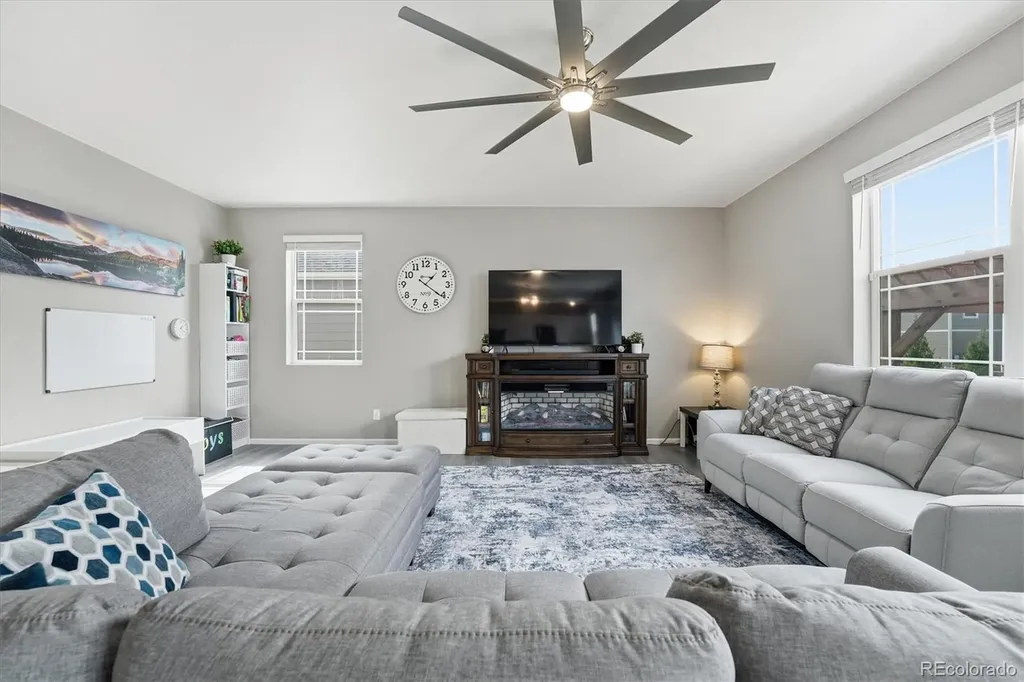 6047 N Halifax Court Aurora CO 80019