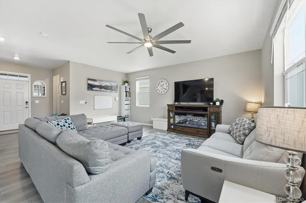 6047 N Halifax Court Aurora CO 80019