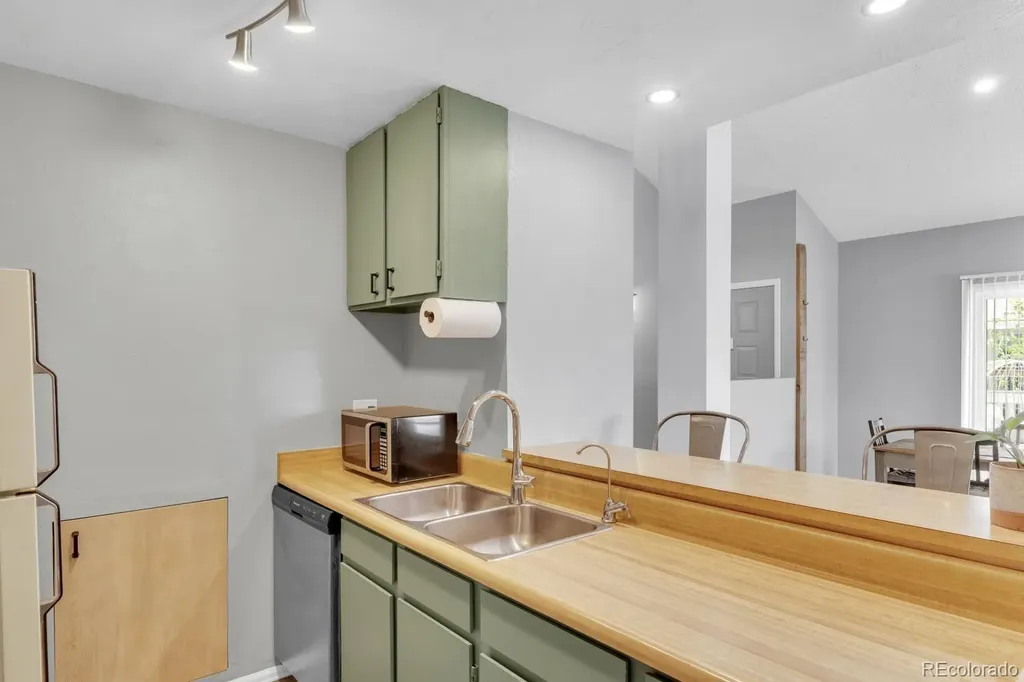 6565 E Arizona Avenue Denver CO 80224