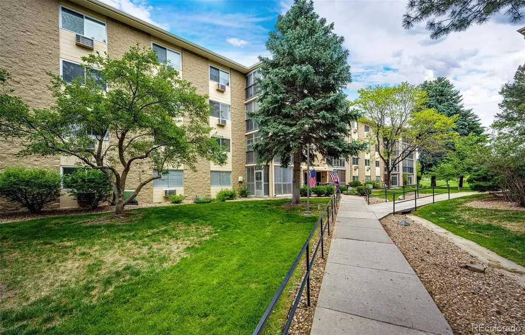 3082 S Wheeling Way Aurora CO 80014