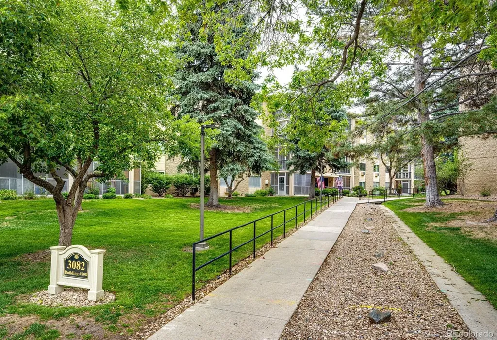 3082 S Wheeling Way Aurora CO 80014
