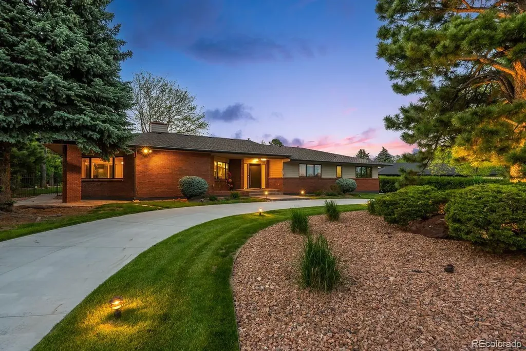 1670 Hill Circle Colorado Springs CO 80904
