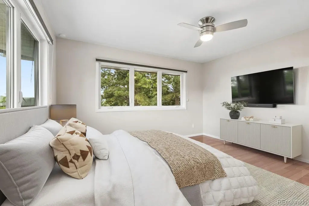 1670 Hill Circle Colorado Springs CO 80904